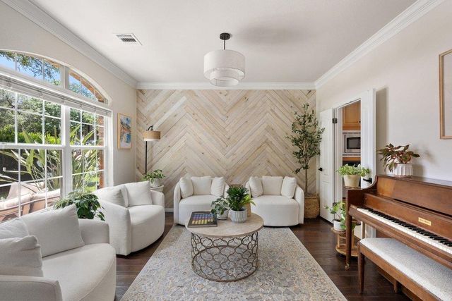 6704 Kiev CV, Austin, TX 78739