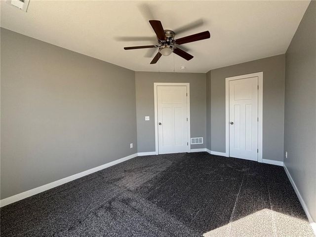 4801 S Creek Woods Drive, St Joseph, MO 64507