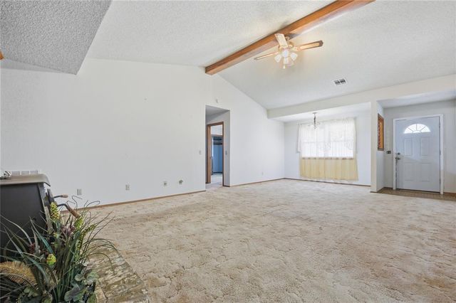 20301 SE 37th Street, Harrah, OK 73045