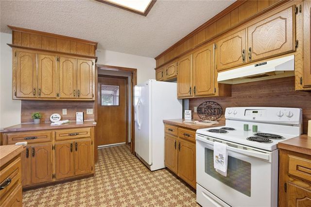 20301 SE 37th Street, Harrah, OK 73045