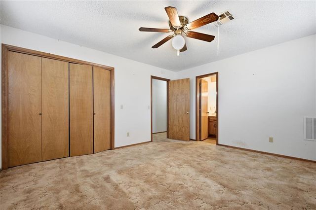 20301 SE 37th Street, Harrah, OK 73045