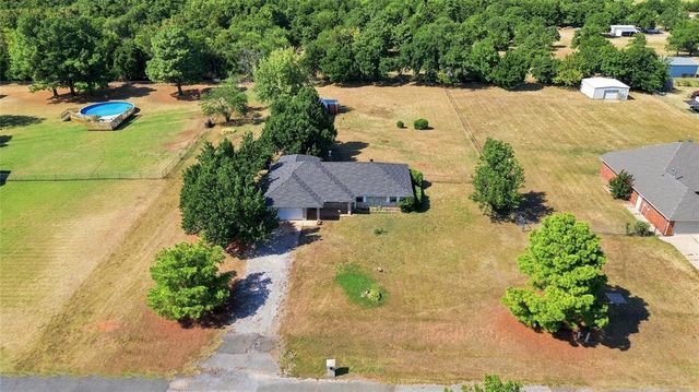 20301 SE 37th Street, Harrah, OK 73045