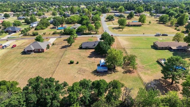 20301 SE 37th Street, Harrah, OK 73045