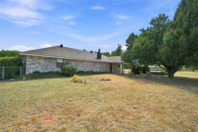 20301 SE 37th Street, Harrah, OK 73045