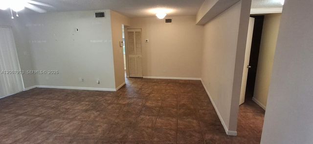 1276 SW 113th Ter 104, Pembroke Pines, FL 33025