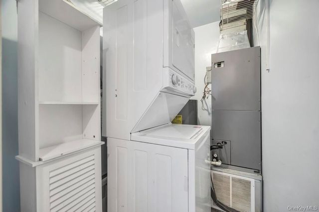 1 Atlantic Avenue 74, Farmingdale, NY 11735