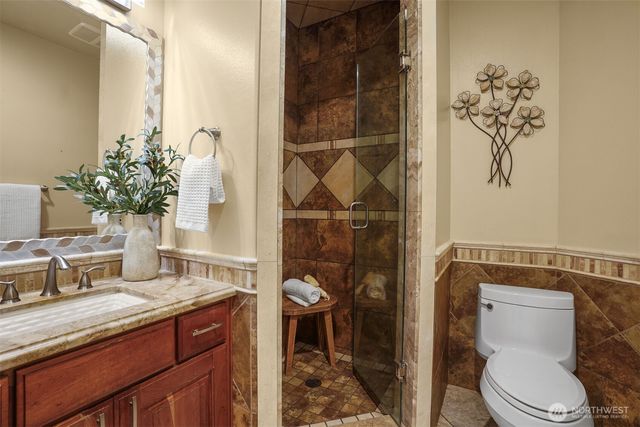 24702 64th Avenue E, Graham, WA 98338