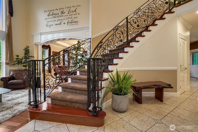 24702 64th Avenue E, Graham, WA 98338