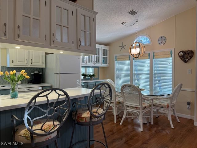 504 Cheetah DR 504, Naples, FL 34114