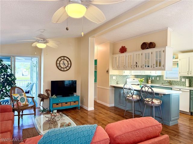 504 Cheetah DR 504, Naples, FL 34114