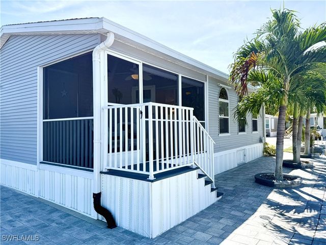 504 Cheetah DR 504, Naples, FL 34114