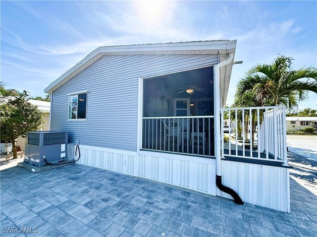 504 Cheetah DR 504, Naples, FL 34114