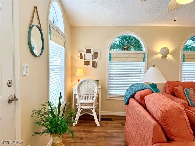 504 Cheetah DR 504, Naples, FL 34114