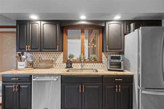 6178 Baker School Rd., Level Green, PA 15085