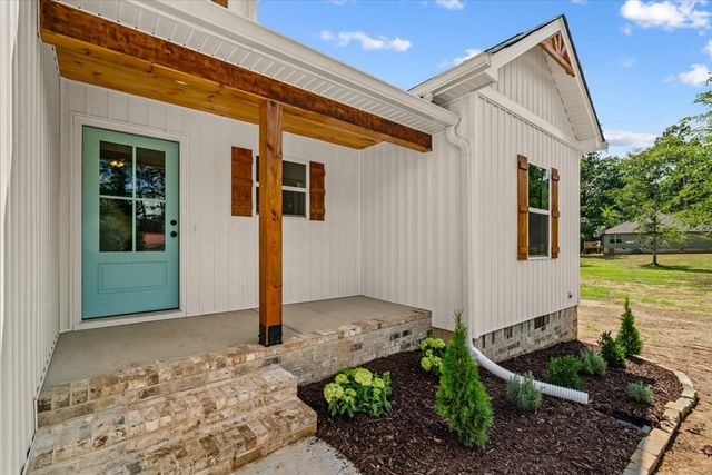 498 Wildwood Drive, Chatsworth, GA 30705