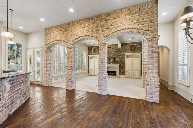 3075 Whispering Oaks Drive, Highland Village, TX 75077
