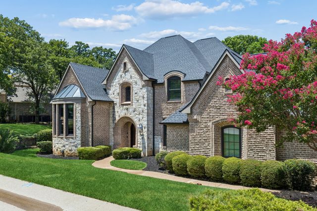 3075 Whispering Oaks Drive, Highland Village, TX 75077