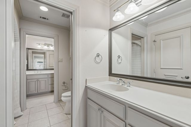 3075 Whispering Oaks Drive, Highland Village, TX 75077