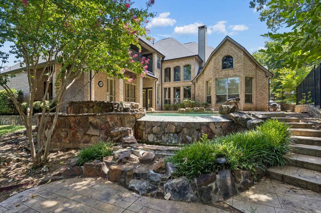 3075 Whispering Oaks Drive, Highland Village, TX 75077