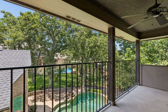 3075 Whispering Oaks Drive, Highland Village, TX 75077
