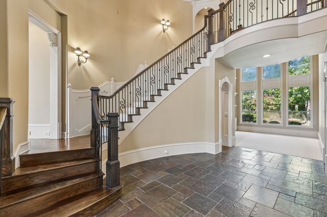 3075 Whispering Oaks Drive, Highland Village, TX 75077
