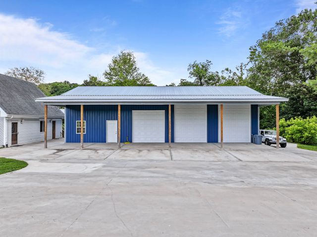 1313 Stayton Rd, Cumberland Furnace, TN 37051