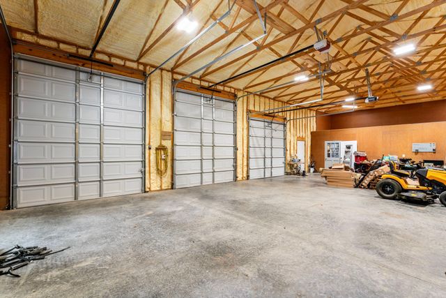 1313 Stayton Rd, Cumberland Furnace, TN 37051