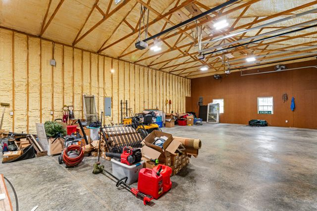 1313 Stayton Rd, Cumberland Furnace, TN 37051