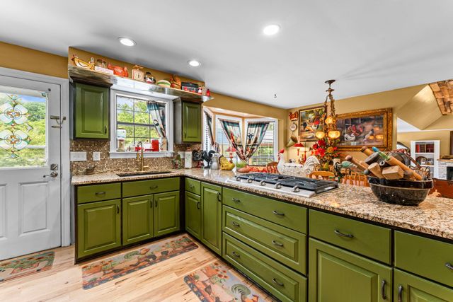 1313 Stayton Rd, Cumberland Furnace, TN 37051