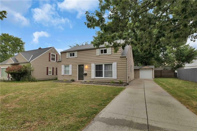 635 E 261 Street, Euclid, OH 44132