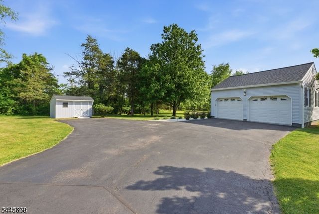 7 Smith Branch Rd, Readington Twp., NJ 08889