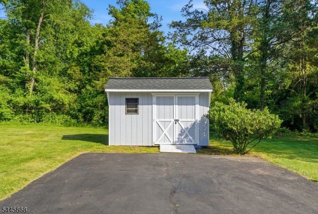7 Smith Branch Rd, Readington Twp., NJ 08889