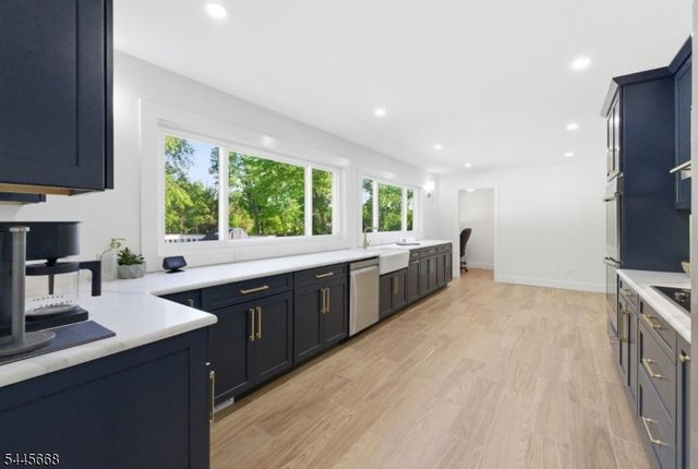 7 Smith Branch Rd, Readington Twp., NJ 08889