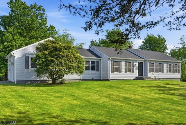 7 Smith Branch Rd, Readington Twp., NJ 08889