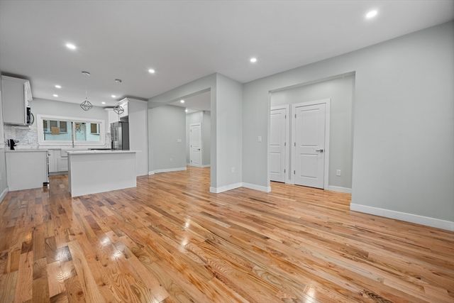 31 Wordsworth St, Boston, MA 02128