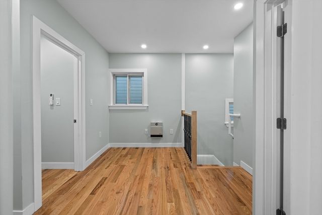 31 Wordsworth St, Boston, MA 02128