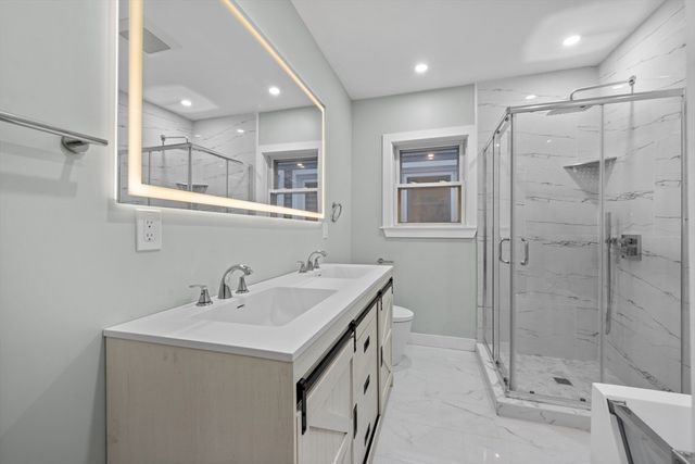 31 Wordsworth St, Boston, MA 02128