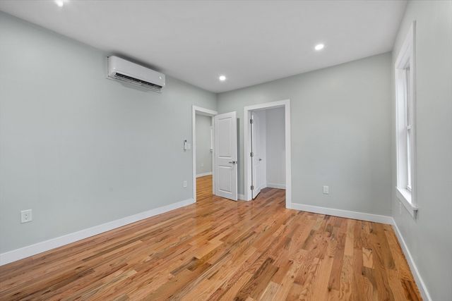 31 Wordsworth St, Boston, MA 02128