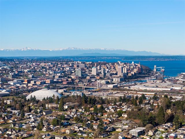 3561 E N Street, Tacoma, WA 98404