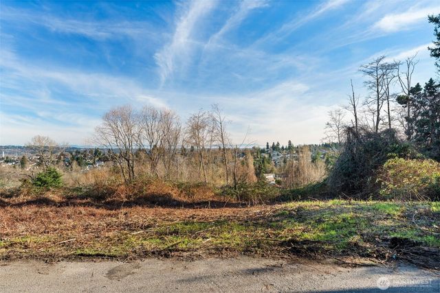 3561 E N Street, Tacoma, WA 98404