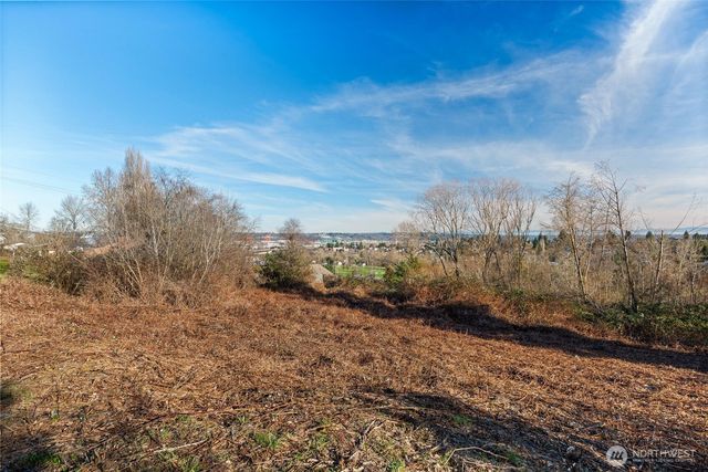 3561 E N Street, Tacoma, WA 98404