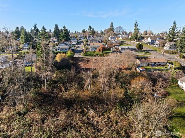 3561 E N Street, Tacoma, WA 98404