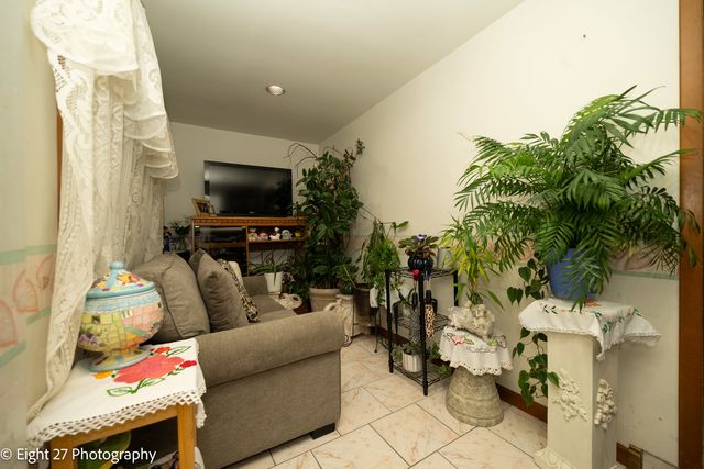 3240 S 52nd Court, Cicero, IL 60804