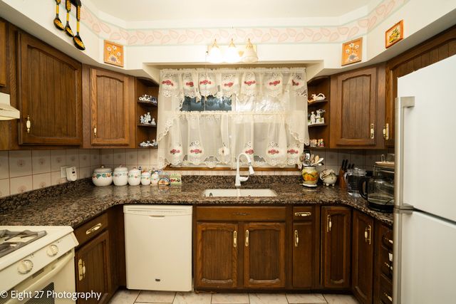 3240 S 52nd Court, Cicero, IL 60804
