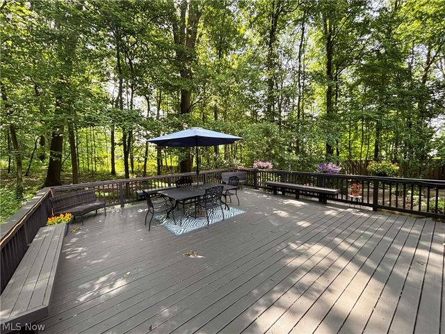 2166 Dow Drive, Akron, OH 44313