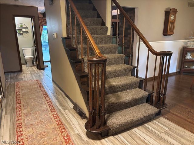 2166 Dow Drive, Akron, OH 44313