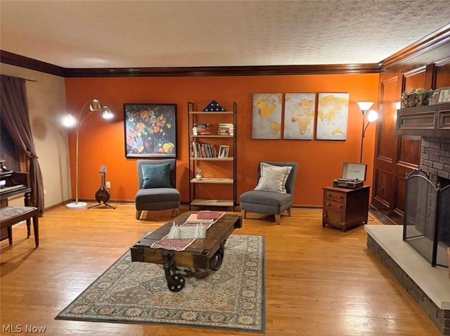 2166 Dow Drive, Akron, OH 44313