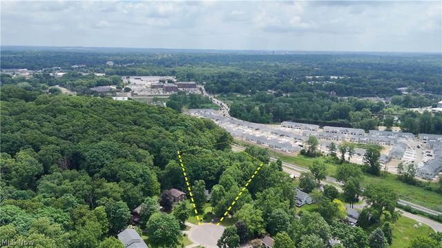 2166 Dow Drive, Akron, OH 44313