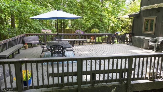 2166 Dow Drive, Akron, OH 44313