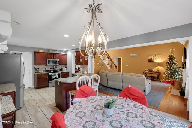 10600 Hickory Grove Dr, Louisville, KY 40291